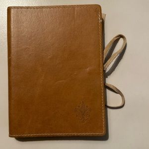 Genuine leather, Italian journal